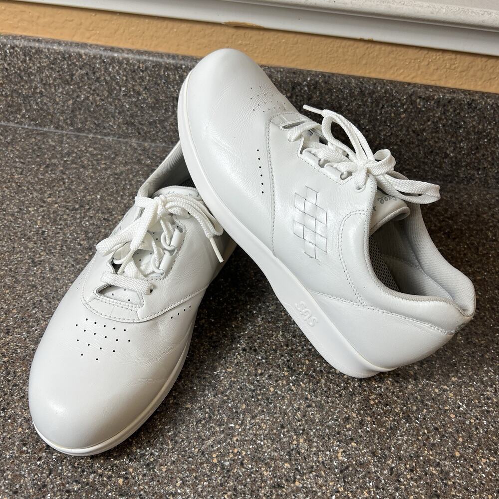 SAS Tripad Comfort Free Time Shoes White Leather Lace Up Low Top Womens Sz 8.5 W